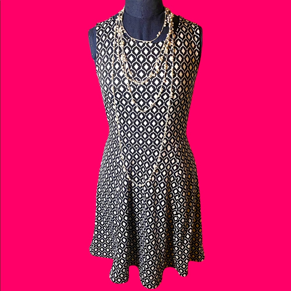 H&M Black and Cream mini dress, Size S